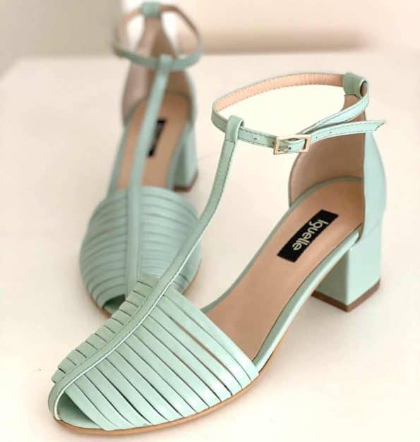 m1-595x627 Macarons ss - imagine 1